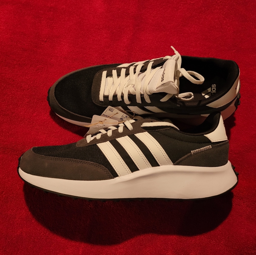 SOLD!! Adidas Run 70s Men's Running Shoes Athletic Suede Mesh - Sz. 11.5